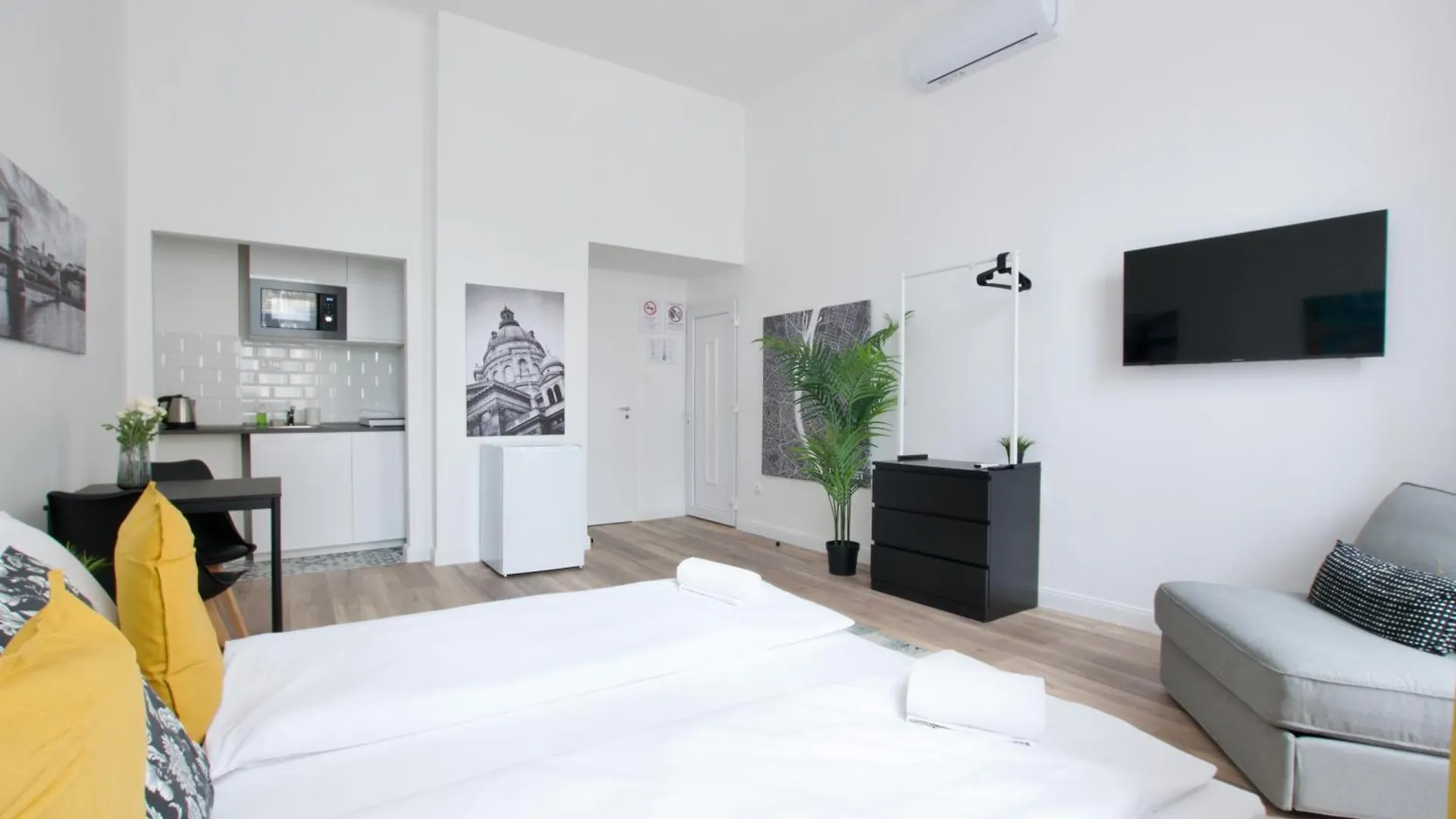Standard Apartment By Hi5- Rakoczi Studio Budapeszt