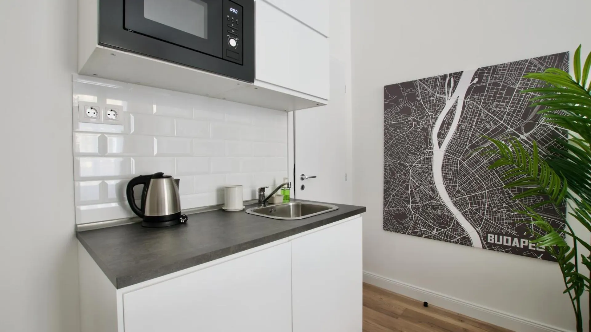 Standard Apartment By Hi5- Rakoczi Studio Budapest