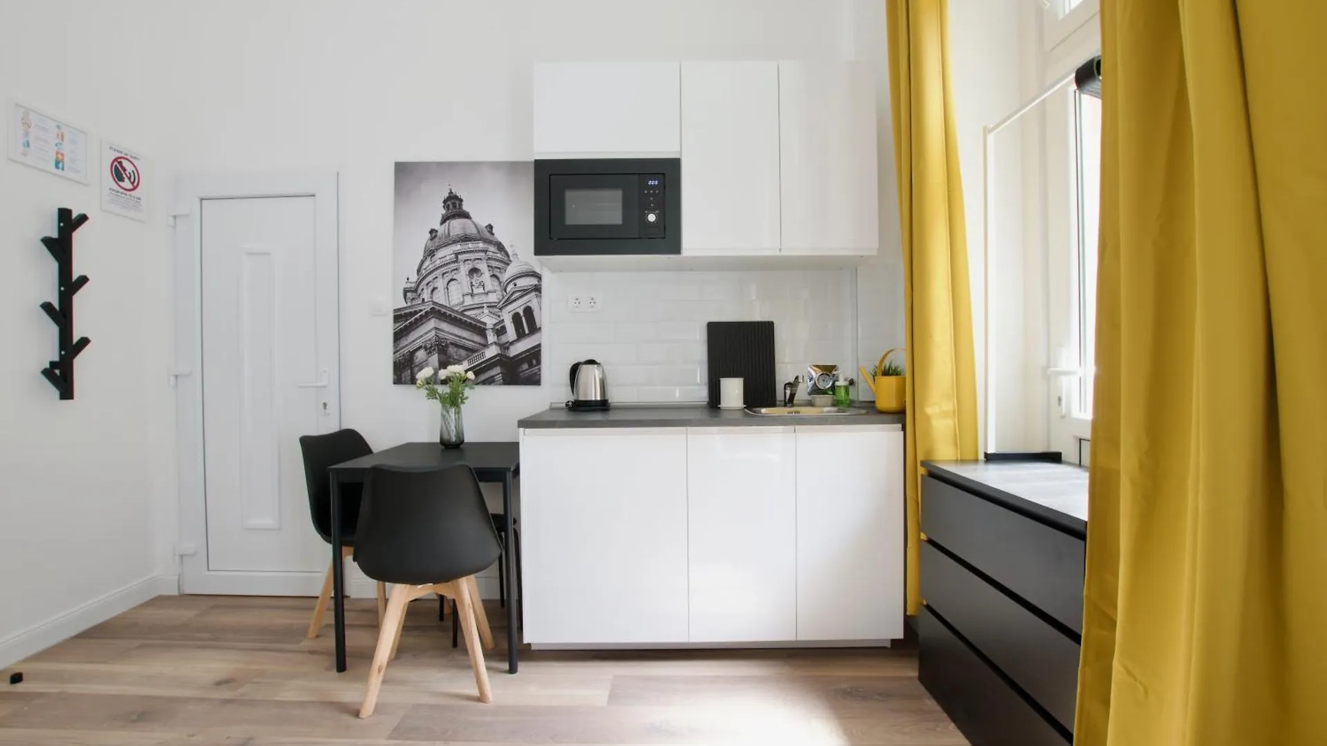 Standard Apartment By Hi5- Rakoczi Studio Budapest Hungary