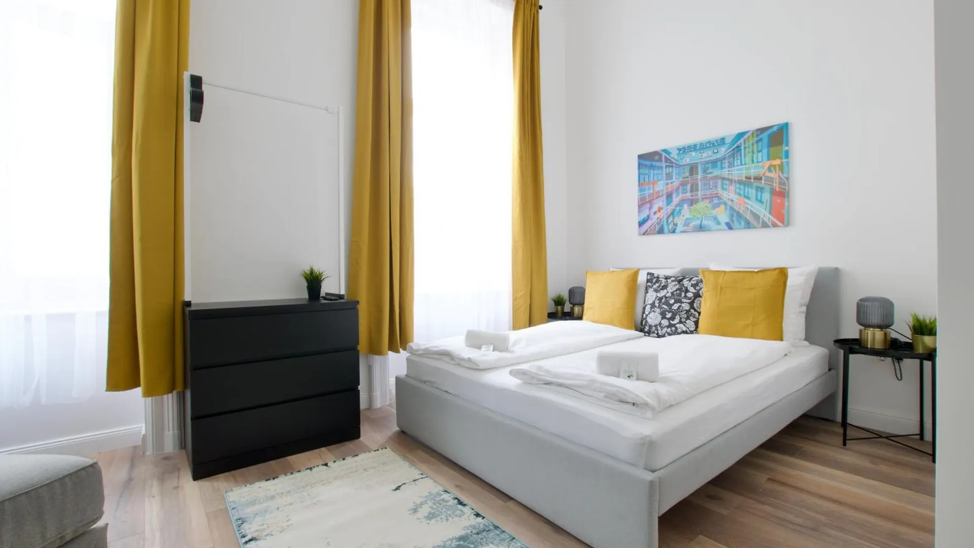 Standard Apartment By Hi5- Rakoczi Studio Budapest